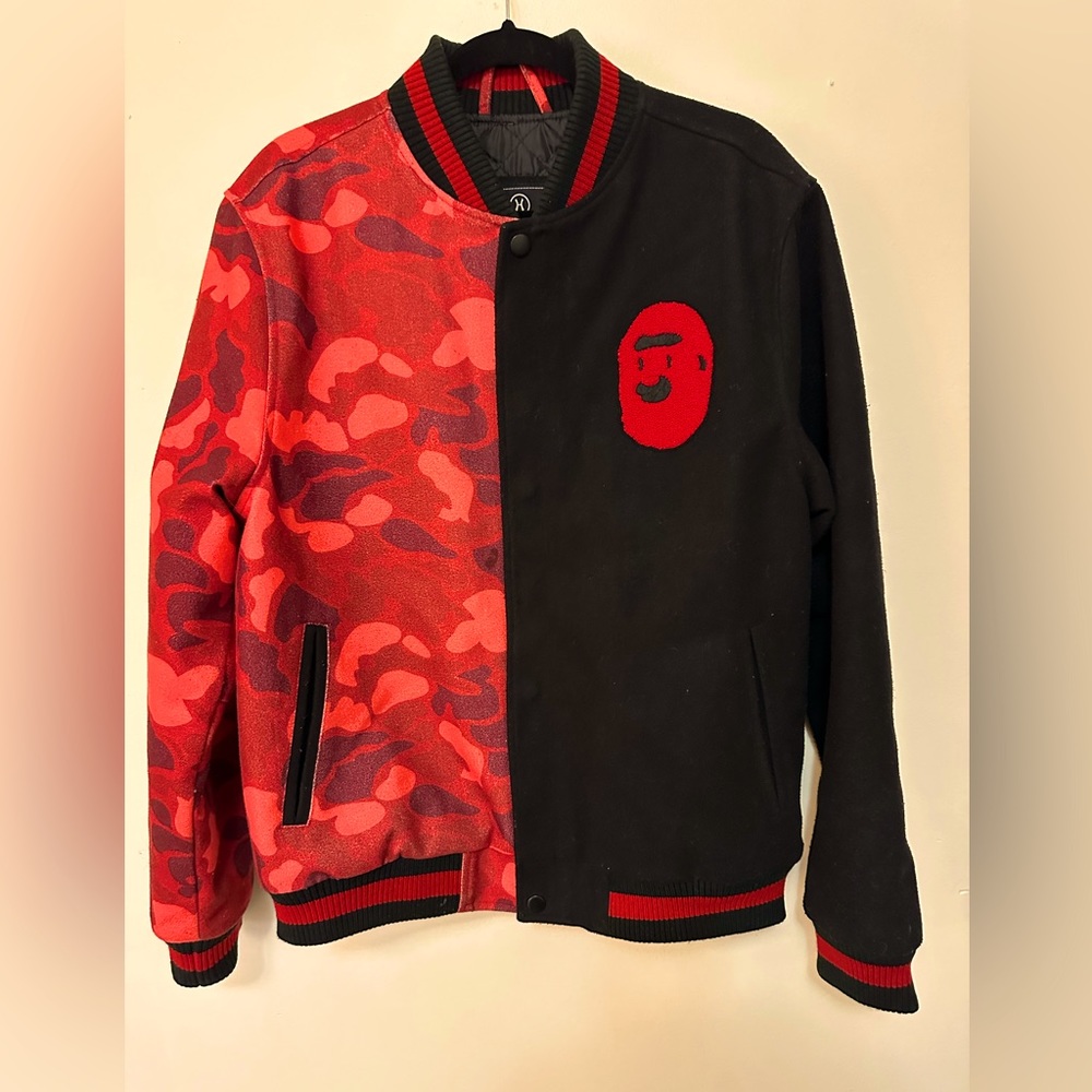 Off brand APE, not sure it’s really original, but is in good condition